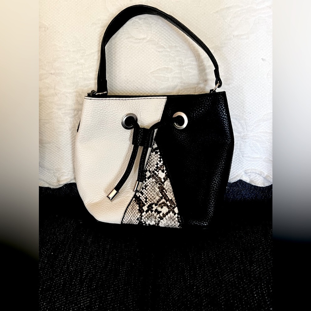 Steve Madden Bucket Bag